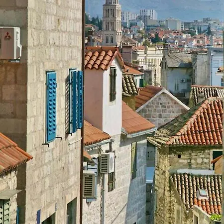 One Bedroom Property With Wifi At Semesterbostad Split