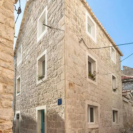 One Bedroom Property With Wifi At Semesterbostad